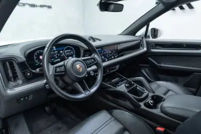 Porsche Cayenne 2024 - 97950 EUR, 32000 km - AUTO.MOTO.pt - 32000km - foto 16 de 55