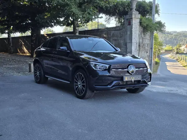 Mercedes-Benz GLC 300 e Coupé 4-Matic 2021 Híbrido Plug-In