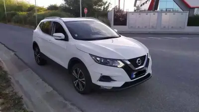 Nissan Qashqai 2020 - 18999 EUR, 139882 km - AUTO.MOTO.pt - 139882km - foto 2 de 12