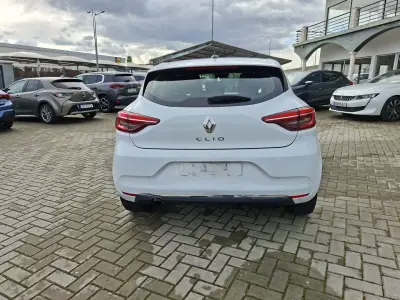 Renault Clio 2021 - 17000 EUR, 58800 km - AUTO.MOTO.pt - 58800km - foto 7 de 24