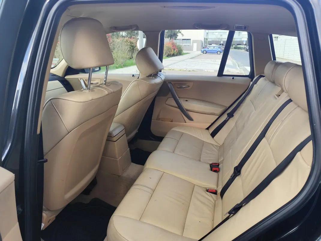 BMW X3 2006 - 10750 EUR, 209 km - AUTO.MOTO.pt - 209km - foto 6 de 8