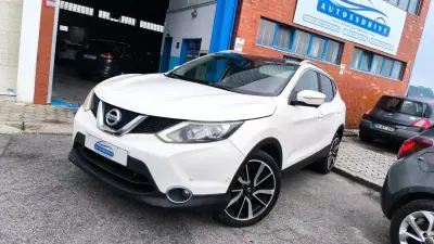 Nissan Qashqai 2015 - 12600 EUR, 167000 km - 167000km - foto 1 de 17