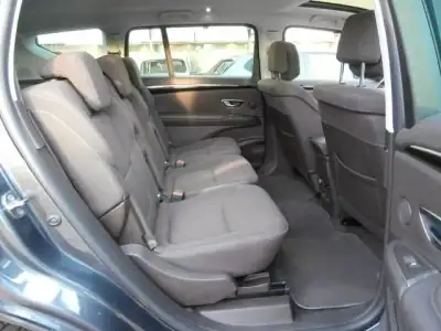 Renault Espace 2018 - 22600 EUR, 151275 km - AUTO.MOTO.pt - 151275km - foto 28 de 34