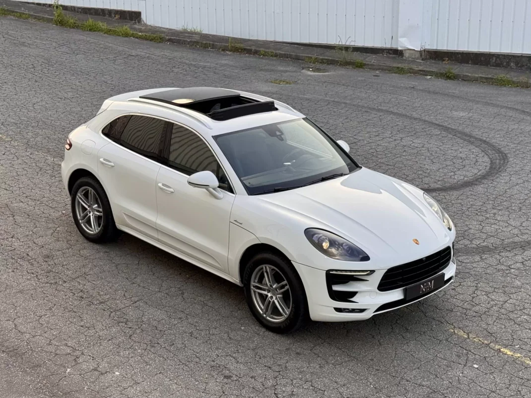 Porsche Macan 2016 - 45990 EUR, 132000 km - AUTO.MOTO.pt - 132000km - foto 2 de 34