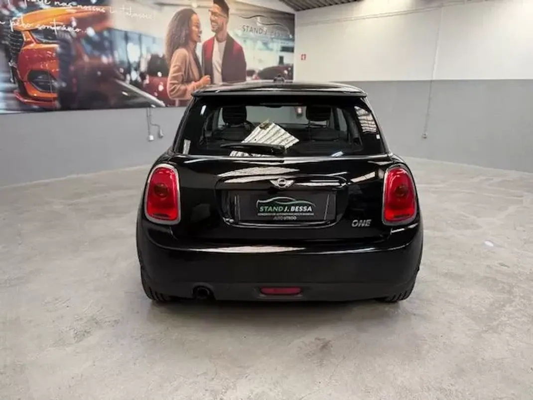 MINI 3 Portas 2017 - 13999 EUR, 142517 km - AUTO.MOTO.pt - 142517km - foto 10 de 16