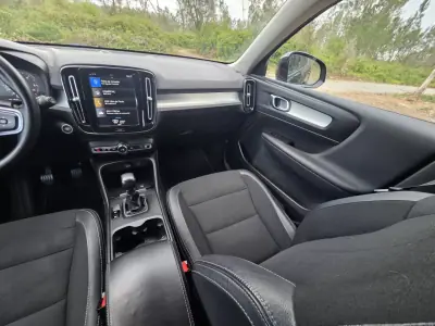 Volvo XC 40 2020 - 24500 EUR, 152300 km - AUTO.MOTO.pt - 152300km - foto 31 de 42