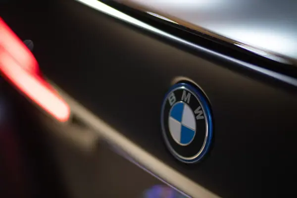 BMW i5 2023 - 79000 EUR, 35700 km - AUTO.MOTO.pt - 35700km - foto 18 de 20