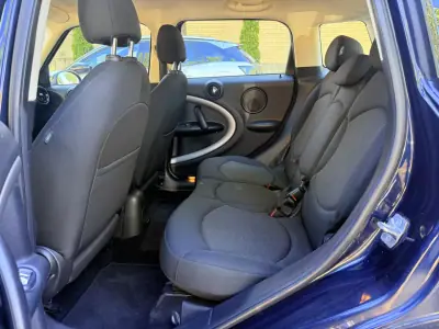 MINI Countryman 2016 - 10950 EUR, 221000 km - AUTO.MOTO.pt - 221000km - foto 10 de 13