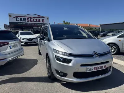 Citroën C4 Picasso 2015 - 14500 EUR, 138345 km - AUTO.MOTO.pt - 138345km - foto 3 de 39