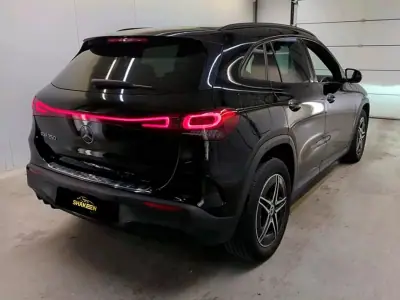 Mercedes-Benz EQA 2021 — foto 3 de 10