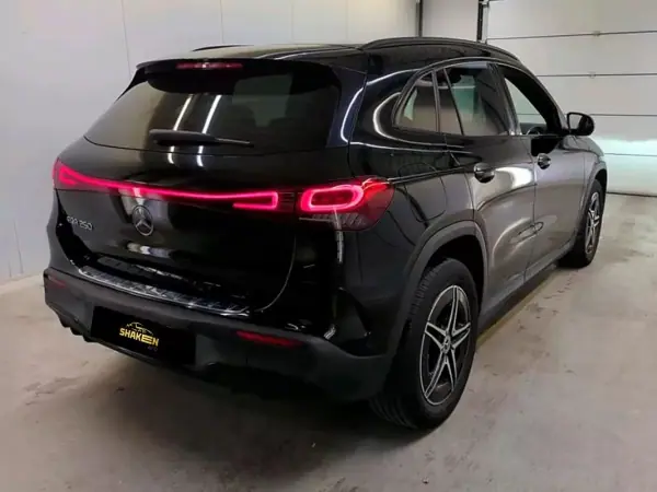 Mercedes-Benz EQA 2021 — foto 3 de 10