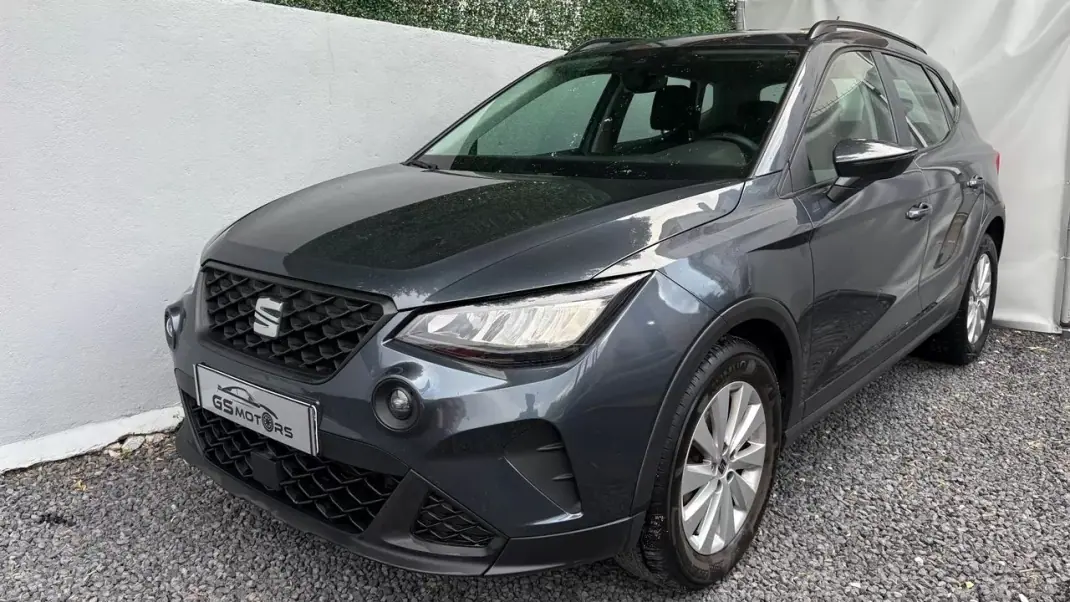 SEAT Arona 2023 - 13400 EUR, 73000 km - AUTO.MOTO.pt - 73000km - foto 2 de 12