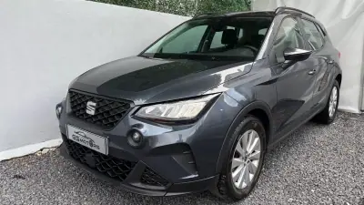 SEAT Arona 2023 - 13400 EUR, 73000 km - AUTO.MOTO.pt - 73000km - foto 2 de 12