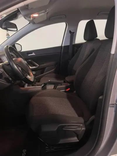 Peugeot 308 2020 - 9750 EUR, 112000 km - 112000km - foto 13 de 30