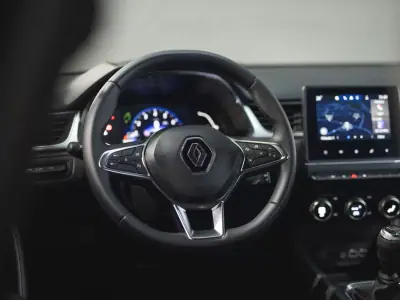 Renault Captur 2023 - 15990 EUR, 48583 km - AUTO.MOTO.pt - 48583km - foto 14 de 20