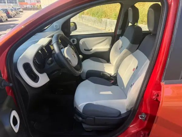 Fiat Panda 2012 - 6600 EUR, 145000 km - AUTO.MOTO.pt - 145000km - foto 21 de 23