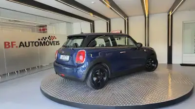 MINI One 2014 - 10900 EUR, 209521 km - AUTO.MOTO.pt - 209521km - foto 18 de 48