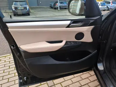 BMW X3 2014 - 15000 EUR, 130000 km - AUTO.MOTO.pt - 130000km - foto 9 de 23