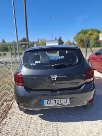 Dacia Sandero 2017 - 9500 EUR, 81321 km - foto 6 de 11