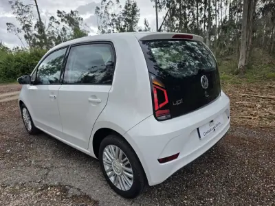 Volkswagen Up! 2016 - 7990 EUR, 152974 km - AUTO.MOTO.pt - 152974km - foto 61 de 71