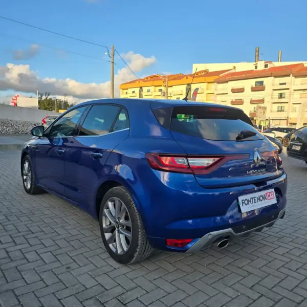 Renault Mégane 2016 - 12950 EUR, 114140 km - AUTO.MOTO.pt - 114140km - foto 7 de 42