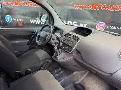 Renault KANGOO EXPRESS 1.5 DCI BUSINESS 3 L S/S 2020 - 8900 EUR, 225859 km - AUTO.MOTO.pt - 225859km - foto 8 de 13