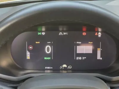 Polestar 2 2022 - 28499 EUR, 87850 km - 87850km - foto 8 de 47