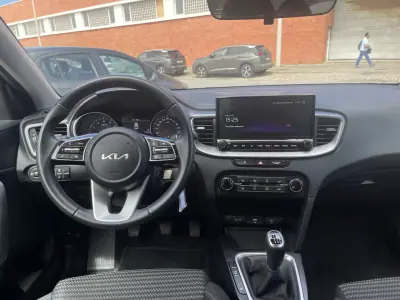 Kia XCeed 2025 - 19900 EUR, 24000 km - AUTO.MOTO.pt - 24000km - foto 12 de 16