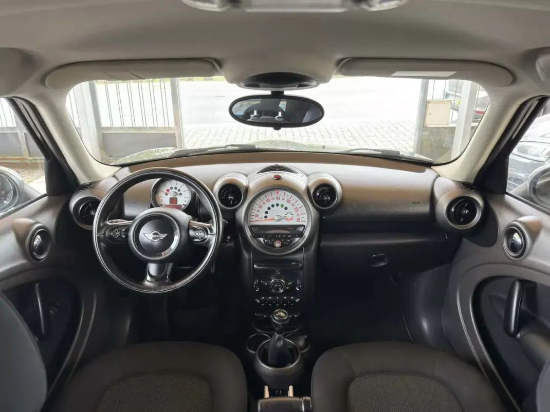 MINI Countryman 2011 - 9750 EUR, 208387 km - AUTO.MOTO.pt - 208387km - foto 15 de 30