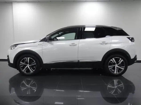 Peugeot 3008 2020 - 19500 EUR, 78000 km - AUTO.MOTO.pt - 78000km - foto 5 de 37