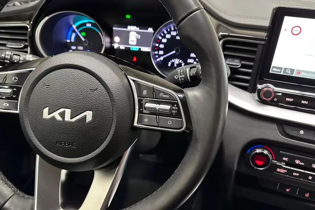 Kia XCeed 2022 - 22450 EUR, 15890 km - AUTO.MOTO.pt - 15890km - foto 44 de 51