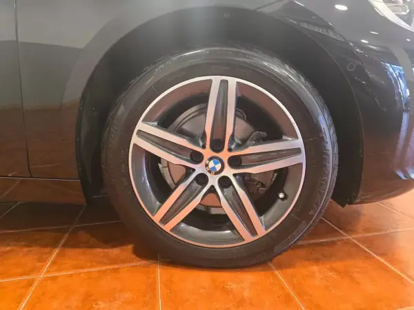 BMW 218 Active Tourer 2015 - 15890 EUR, 162866 km - AUTO.MOTO.pt - 162866km - foto 10 de 47