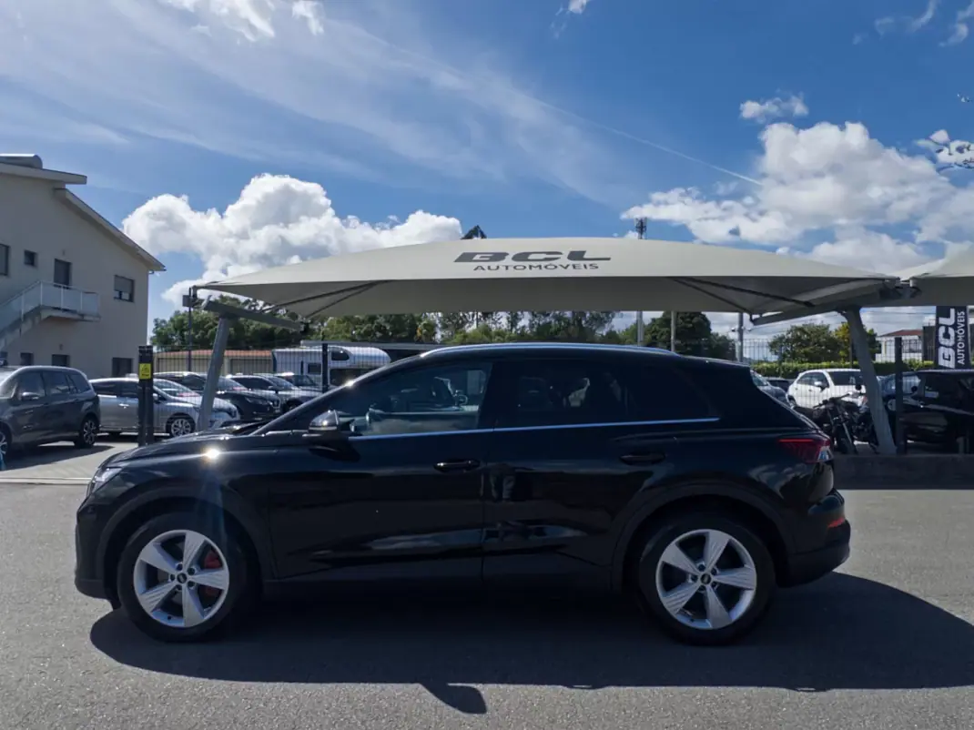 Audi Q4 e-tron 2022 - 36990 EUR, 56000 km - AUTO.MOTO.pt - 56000km - foto 4 de 63