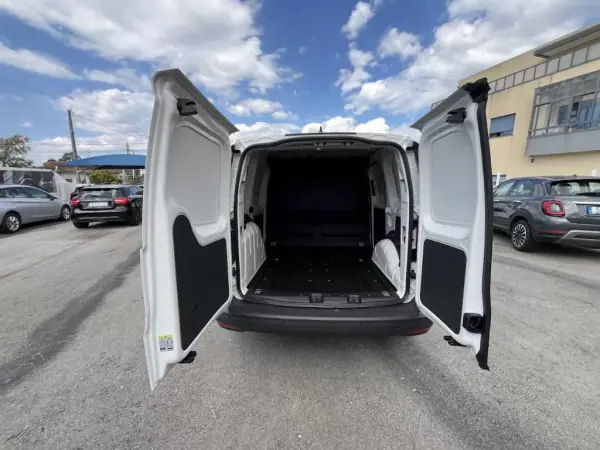 VW Caddy 2.0TDI Cargo Business 2025 - 24950 EUR, 10 km - AUTO.MOTO.pt - 10km - foto 31 de 42