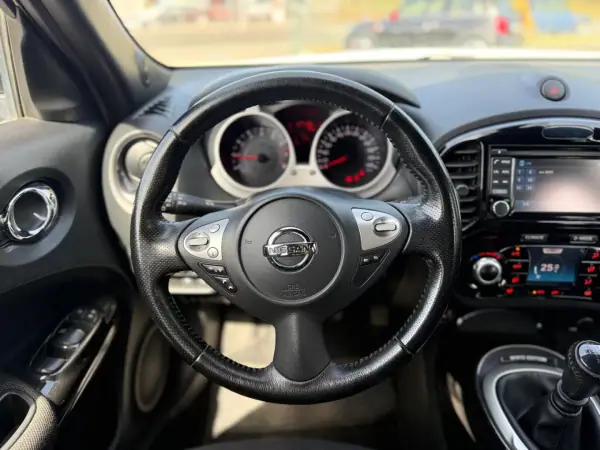 Nissan Juke 2016 - 11750 EUR, 127000 km - AUTO.MOTO.pt - 127000km - foto 12 de 19
