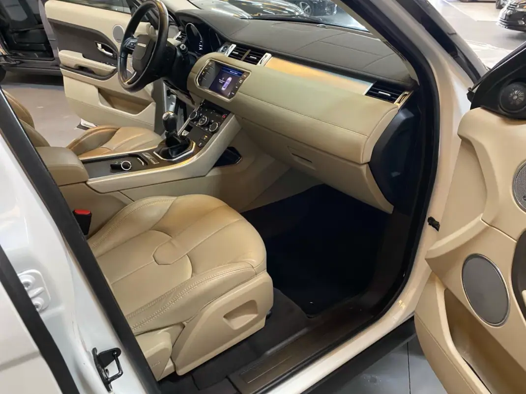 Land Rover Range Rover Evoque 2013 - 17950 EUR, 235847 km - 235847km - foto 8 de 20