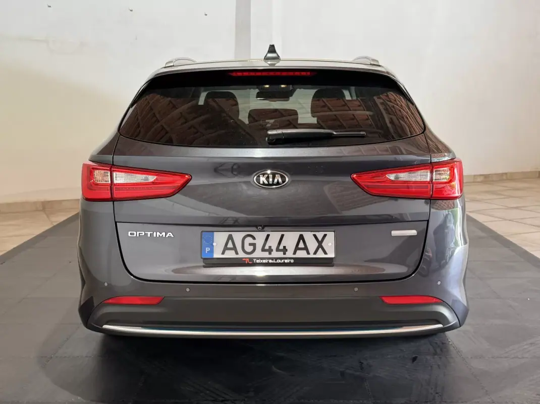 Kia Optima SW 2021 - 19500 EUR, 109915 km - AUTO.MOTO.pt - 109915km - foto 7 de 28