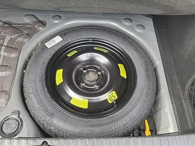 DS DS4 Crossback 2018 - 14700 EUR, 85794 km - AUTO.MOTO.pt - 85794km - foto 12 de 25