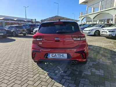 Kia Rio 2021 - 15500 EUR, 70500 km - AUTO.MOTO.pt - 70500km - foto 7 de 38