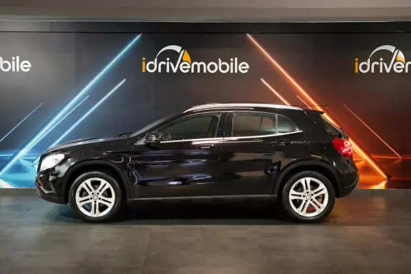 Mercedes-Benz GLA 180 2017 - 20900 EUR, 228238 km - AUTO.MOTO.pt - 228238km - foto 9 de 22