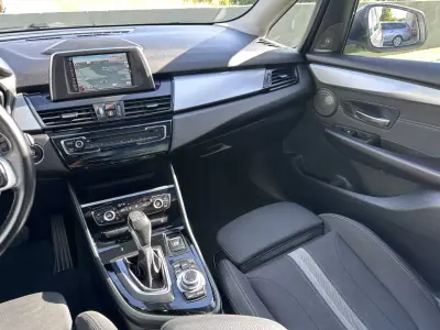 BMW 216 Gran Tourer 2015 - 14900 EUR, 180000 km - AUTO.MOTO.pt - 180000km - foto 33 de 77
