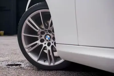 BMW 320 2016 - 18900 EUR, 230000 km - AUTO.MOTO.pt - 230000km - foto 10 de 28