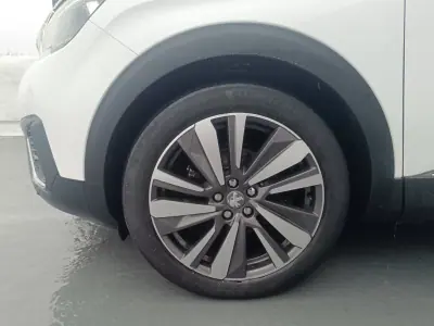 Peugeot 5008 2018 - 14990 EUR, 172200 km - AUTO.MOTO.pt - 172200km - foto 10 de 26