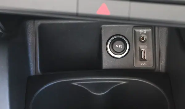 SEAT Ibiza 2017 - 12500 EUR, 55000 km - AUTO.MOTO.pt - 55000km - foto 34 de 41