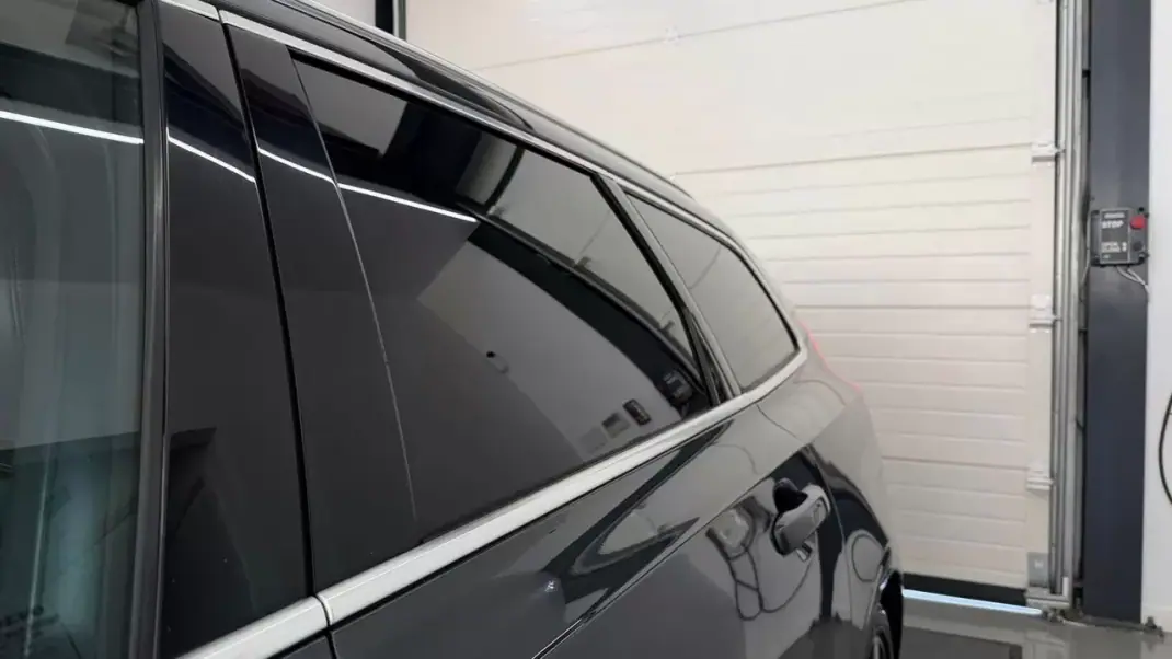Volvo V90 2018 - 23990 EUR, 166090 km - AUTO.MOTO.pt - 166090km - foto 11 de 31