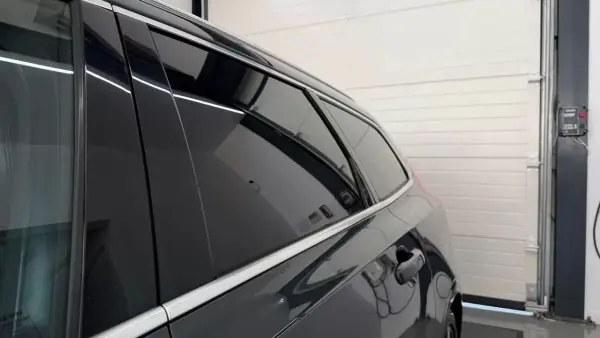 Volvo V90 2018 - 23990 EUR, 166090 km - AUTO.MOTO.pt - 166090km - foto 11 de 31