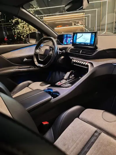 Peugeot 3008 2021 - 25750 EUR, 72000 km - AUTO.MOTO.pt - 72000km - foto 2 de 20