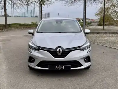 Renault Clio 2019 - 13500 EUR, 80000 km - AUTO.MOTO.pt - 80000km - foto 9 de 22