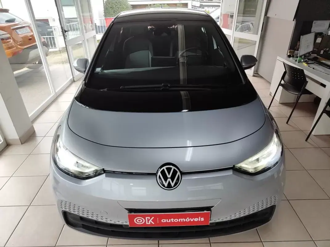 Volkswagen ID.3 2023 - 25950 EUR, 19300 km - AUTO.MOTO.pt - 19300km - foto 4 de 35