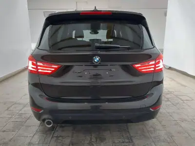 BMW 218 Gran Tourer 2018 - 19990 EUR, 126000 km - AUTO.MOTO.pt - 126000km - foto 13 de 23